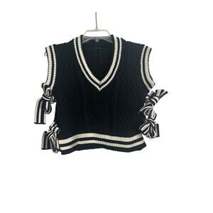 GUC Women's Sleeveless Cropped Sweater Black/White Side Ties Stripe Size Small